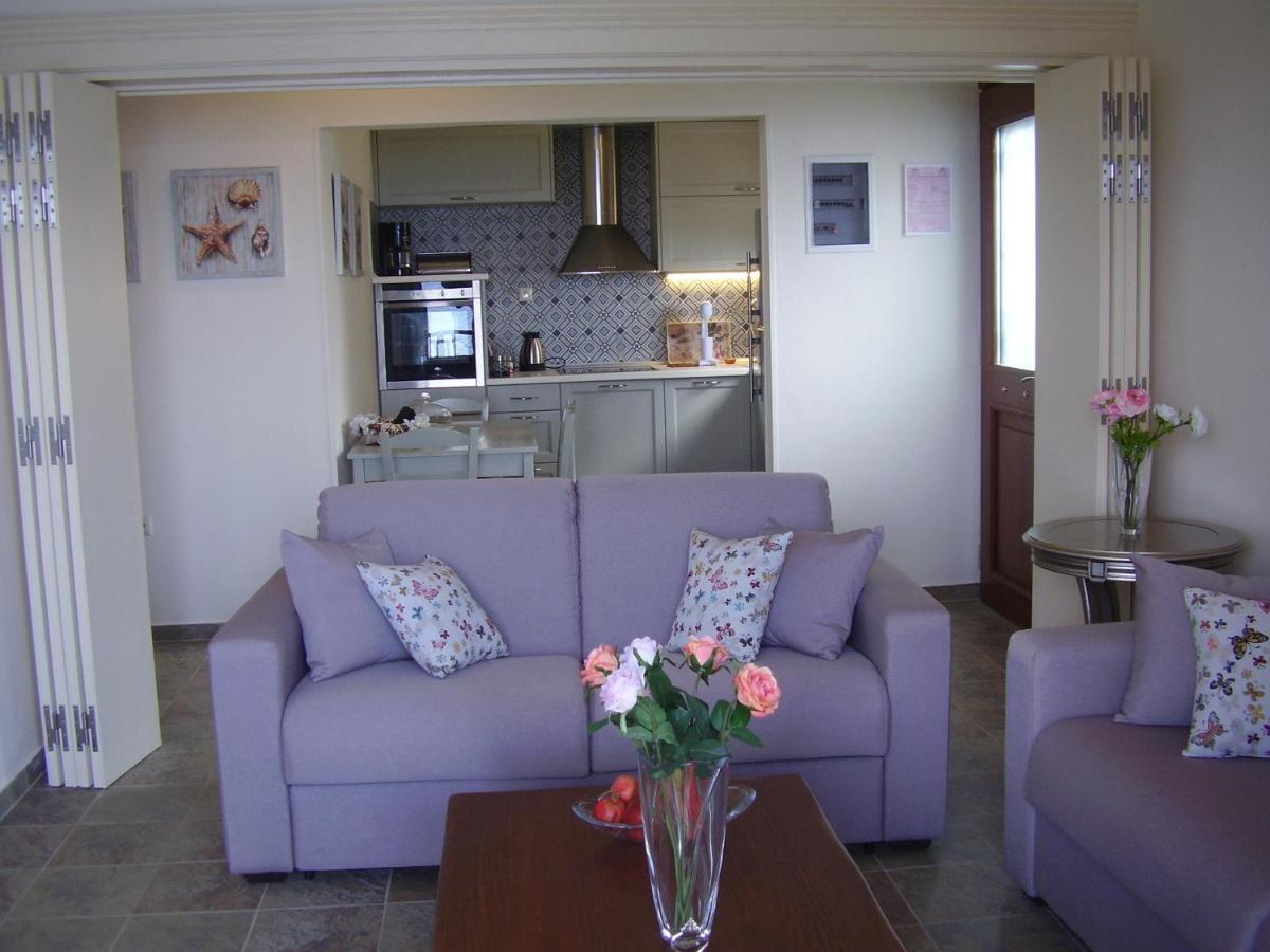Sunset Suites Lefokastro Oda fotoğraf